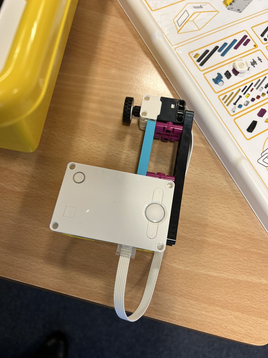 MissSHowie's tweet photo. @LEGO_Education robotics club enjoying seeing their projects looking better each week 🤖 @SASB_Comp https://t.co/OfUqC6XtiB