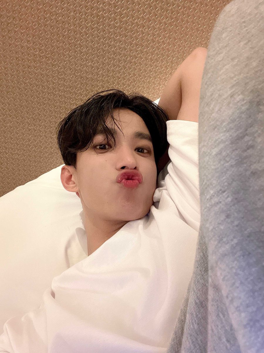 오늘 겸로그 이날이다...🫠