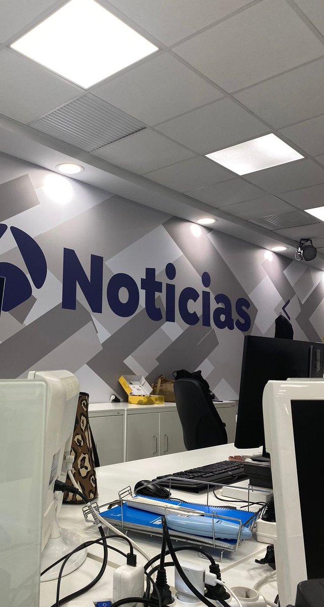 zgonfra's tweet photo. Después de seis meses tocaba poner cara a quienes me han arropado y enseñado tanto en este tiempo y, sobre todo, poner el pie donde siempre quise estar desde pequeña. Este fin de semana ha sido una gran experiencia de la que estoy muy agradecida.
Seguro que nos vemos pronto ❤️. https://t.co/ZjhCQQqZuQ