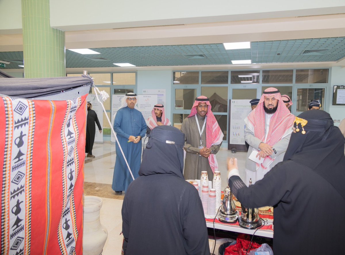 U_Tabuk's tweet photo. سعادة وكيل #جامعة_تبوك للشؤون الأكاديمية أ.د.فيصل بن محمد أبو ظهير يفتتح فعاليات #ملتقى_عالم_القهوة_السعودية والمعرض المصاحب له، والذي تنظمه عمادة شؤون الطلاب بالجامعة ببهو كلية الطب.

@U_Tabuk 
@dsa_ut https://t.co/5RBz9SB6Lm