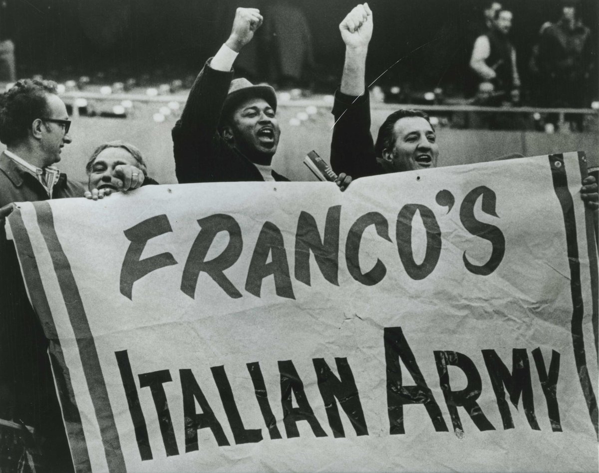 StatsGuyDaniel's tweet photo. Nothing will ever be as cool as Franco Harris’ Italian Army. https://t.co/h8hqKD9b2w