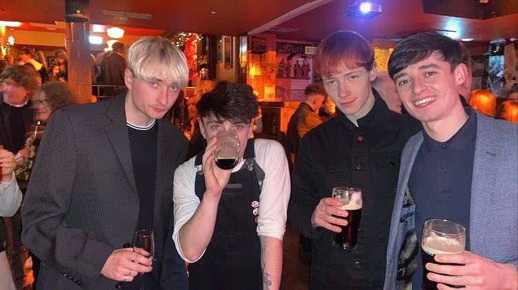 We’re gonna be on yer telly ❗️👽🕺

Tune into Virgin Media from 10PM to catch us on <a href="/davefanning/">Dave Fanning</a> at <a href="/whelanslive/">Whelan's</a> alongside some other savage acts THIS CHRISTMAS EVE🎄 🎁 

The best Christmas present you could ask for if you ask us, don’t miss it x 

#fanningatwhelans