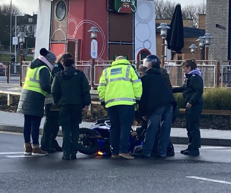 Laurence Herdman ๐ง๐ป๐ (@lozherdman) on Twitter photo Devotion to duty - at least half a dozen paramedics rushed to help a motorcyclist who came off his bike just yards from their picket line during #ambulance workersโ #strike in #Weymouth #Dorset <a href="/swasFT/">South Western Ambulance Service</a> #Paramedic #ambulancedriver Devotion to duty - at least half a dozen paramedics rushed to help a motorcyclist who came off his bike just yards from their picket line during #ambulance workersโ #strike in #Weymouth #Dorset <a href="/swasFT/">South Western Ambulance Service</a> #Paramedic #ambulancedriver