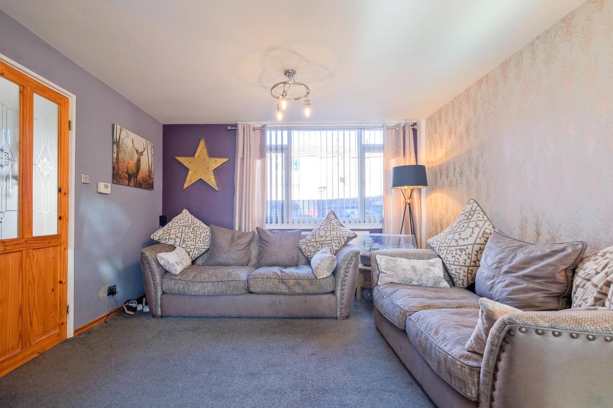 FEATURED PROPERTY:

🏡 Three bedroom end mews home for sale - £115,000 OIRO
📍 Worcester Avenue, Accrington

Property Shop is delighted to offer this spacious three-bedroom end mews, ideal for first-time buyers to the sales market.

View more 👇🏻
propertyshopltd.com/property/worce…