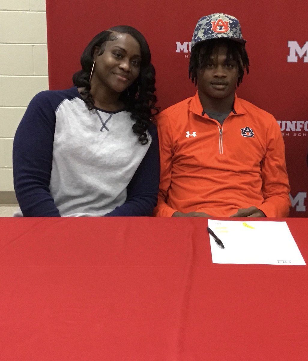 Michael Easley (@coach_m_easley) on Twitter photo Congrats to <a href="/sylvesterS2023/">Sylvester✌🏾</a> for signing with <a href="/AuburnFootball/">Auburn Football</a>. They are getting a special player! Congrats to <a href="/sylvesterS2023/">Sylvester✌🏾</a> for signing with <a href="/AuburnFootball/">Auburn Football</a>. They are getting a special player!