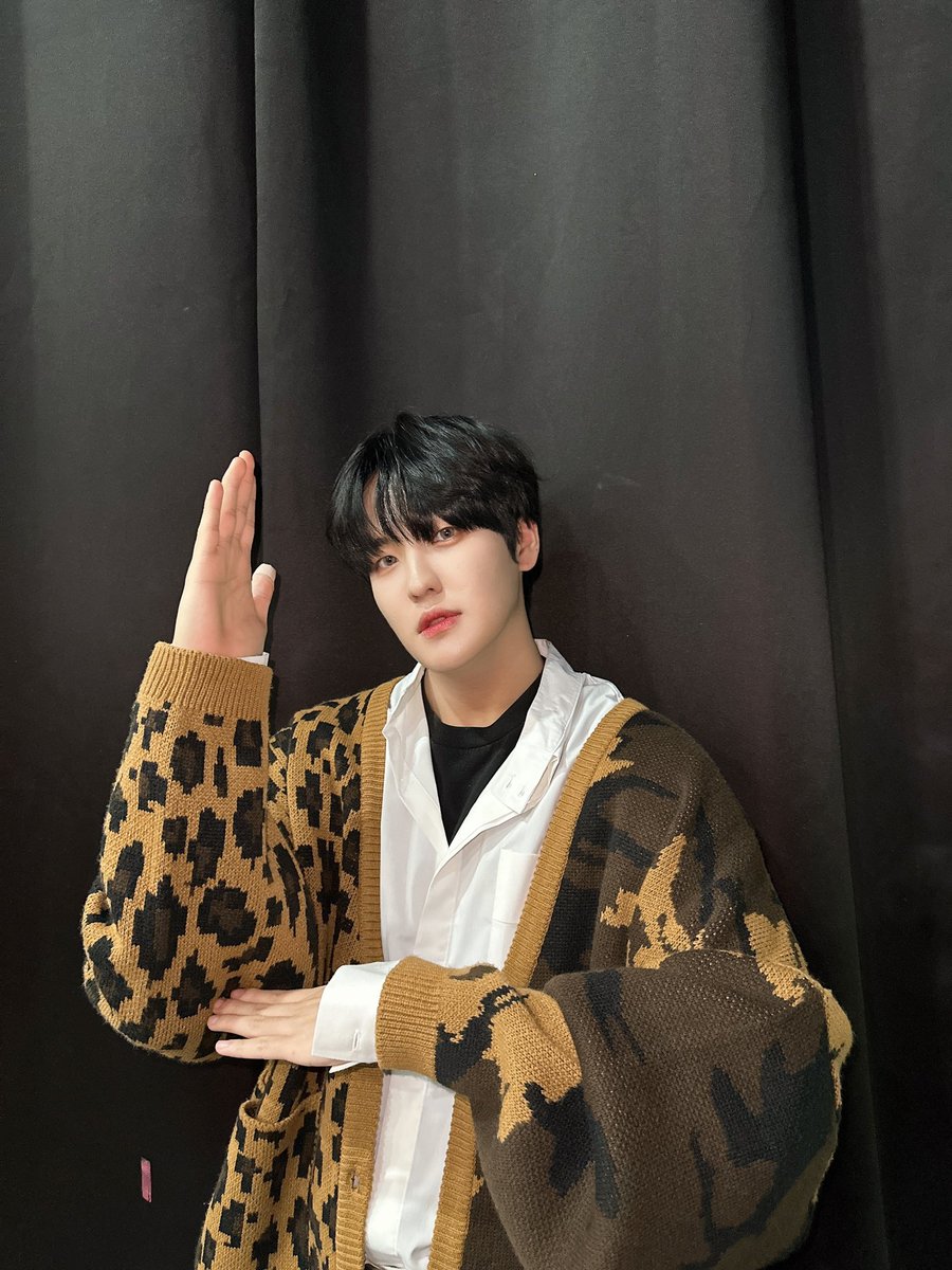 TheKingDom_GF's tweet photo. [LOUIS👑]

Love ❤️

#KINGDOM #킹덤 #LOUIS #루이 https://t.co/2aHx4N1zSm