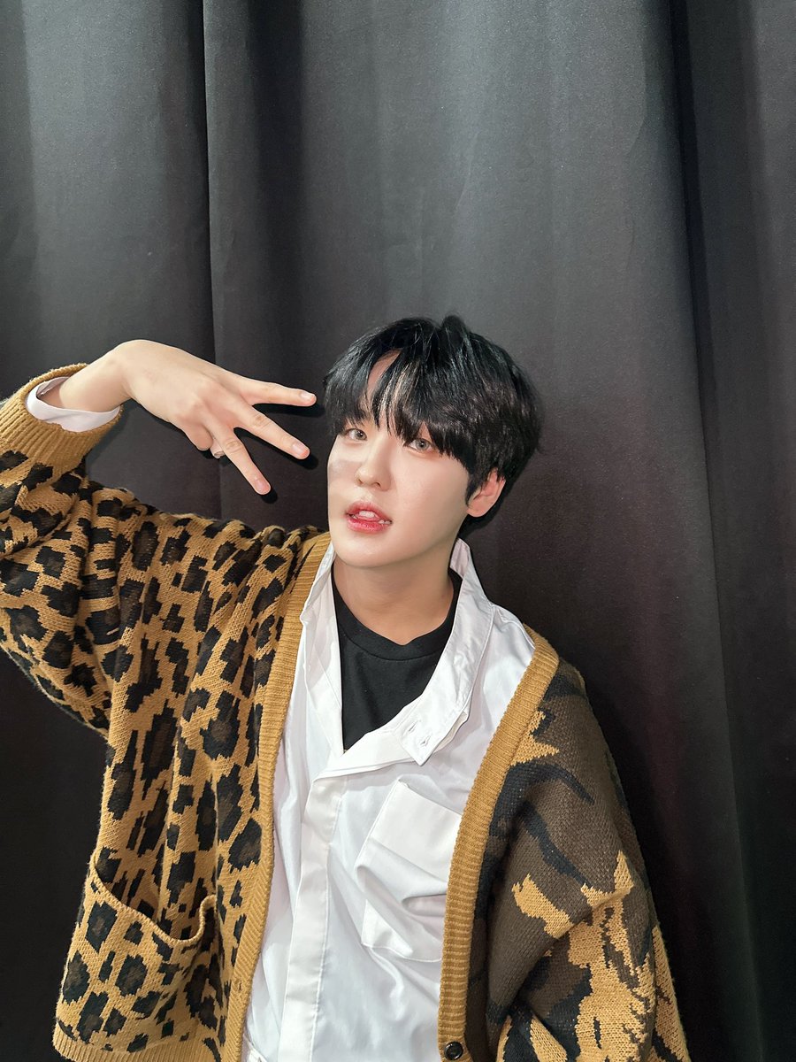 TheKingDom_GF's tweet photo. [LOUIS👑]

Love ❤️

#KINGDOM #킹덤 #LOUIS #루이 https://t.co/2aHx4N1zSm