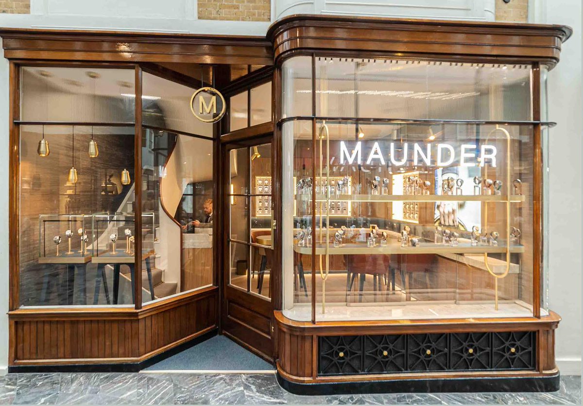 Some more photos of luxury watch boutique Maunder Watches, situated in Burlington Arcade Mayfair.

#bespoke #joinery #fitout #interiorfitout #project #shopfitting #maincontractor #turnkey #construction #retail  #luxurywatches #luxury #boutique #burlingtonarcade #london #mayfair