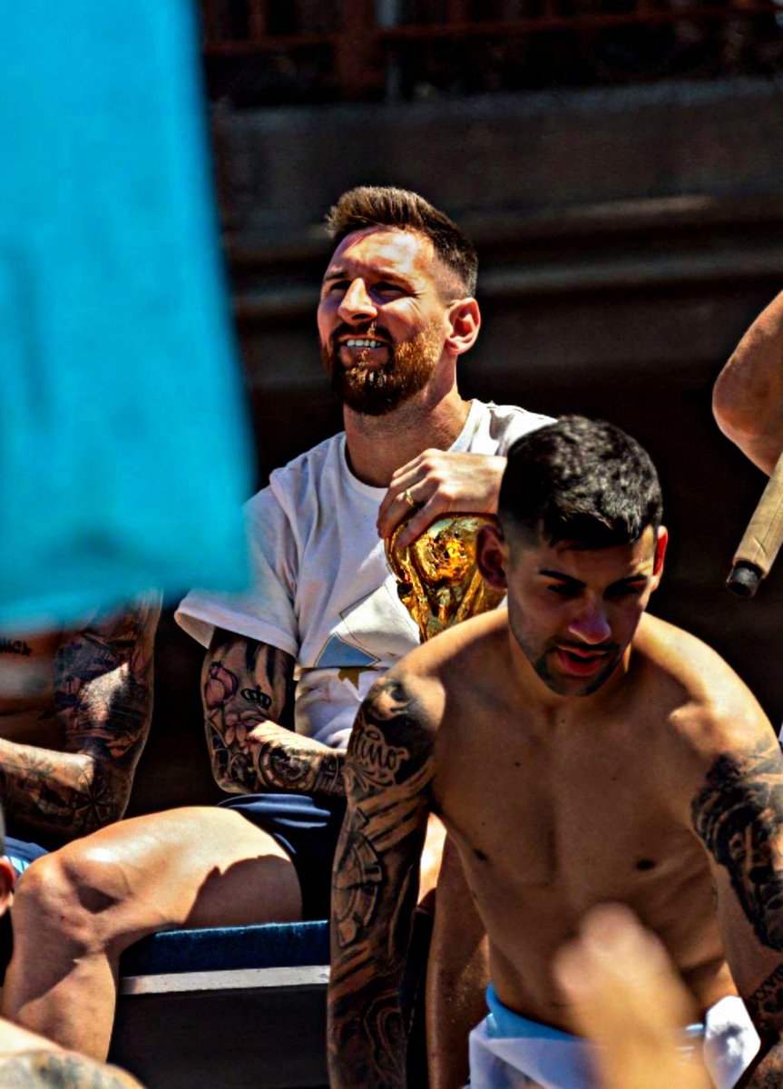 photoeditfut's tweet photo. 🐐

Reprodução: @Messismo10 https://t.co/udhHo7bZoH