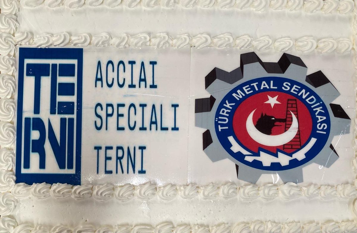 hmdkykc's tweet photo. AST İşyerimizde Arkadaşlarımızın Yeni yılını kutlayarak  hediyelerini dağıttık.
#TürkMetalSendikası https://t.co/Y2jEHLEy5z