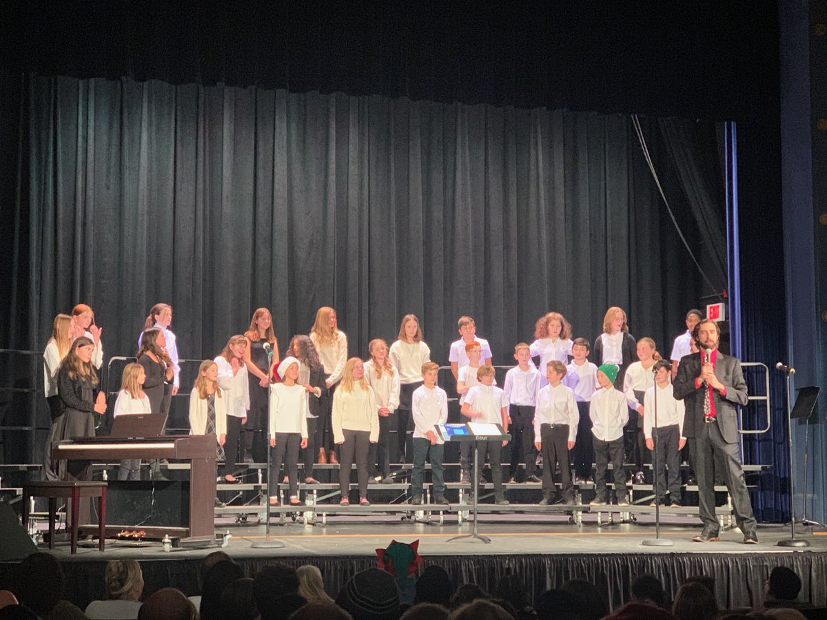 Amazing performance last night at our Winter Concert by the CMS Choirs - so proud of all of these magnificent young singers! #collsedu #collsarts #cmschoir