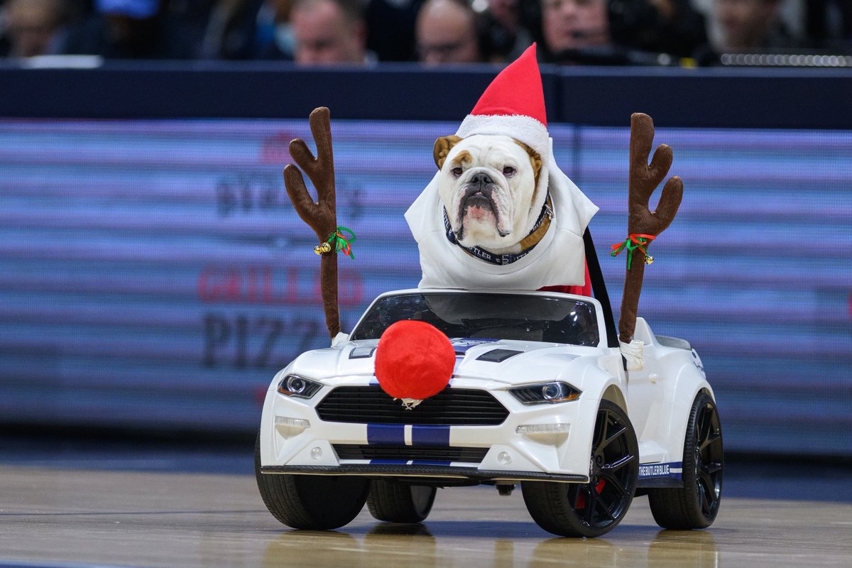 POV: Me leaving the office for winter break.