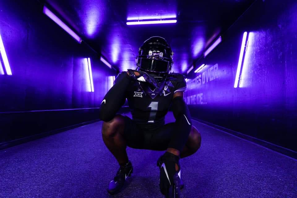 KoachV's tweet photo. Congrats to our two early signess @UCantguard5,and @cadenbowers75 
@TCUFootball @PVAMUFootball https://t.co/YG8uYwZG5C