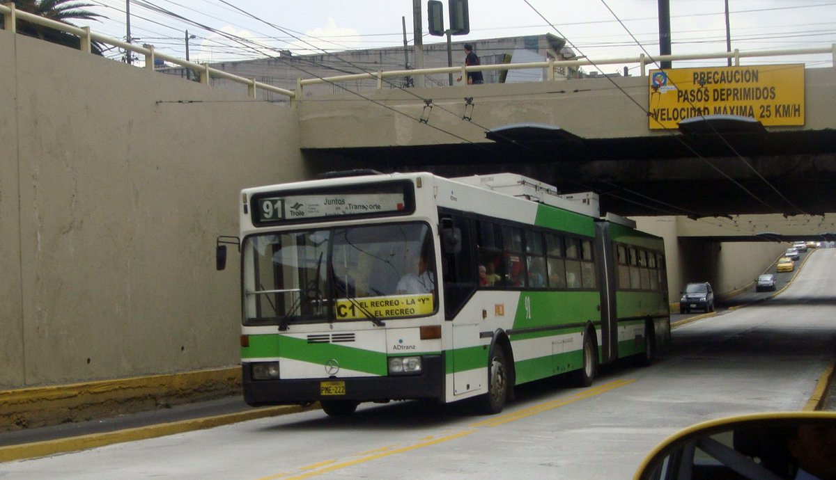 Quito moderniza su sistema de transporte, le damos la bienvenida al trolebús.