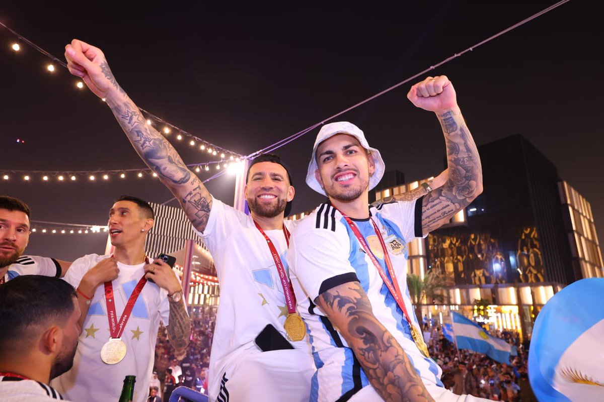 Notamendi30's tweet photo. Momentos… https://t.co/iHzu3iyEDZ
