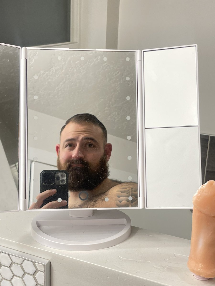 Get ‘em a clone-a-Willey for Christmas😜