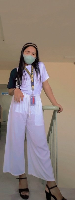 Tangkad ko dito😃😃