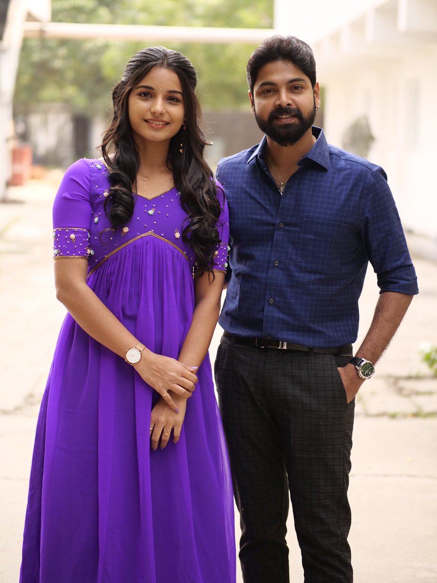 FilmNews24x7's tweet photo. Most Expected #JASPER Movie Press Meet 

Dir by @Yuvamaster555 
Produced by #ManikandanC     
 
A @92kumaran Musical 🎶 
    
@Vivek_Rajgopal @Aishwaryadutta6 @visvaroopi @RAJKALESHDS
@idiamondbabu @Raja100Sm  @divomovies @LavitaLobo @GOGO_0614 https://t.co/4CCKOWNuTP