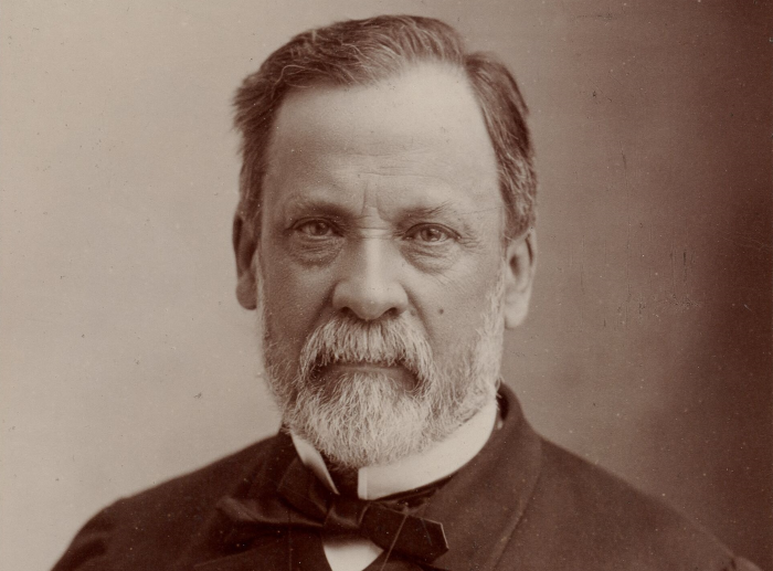laBnF's tweet photo. #CeJourLà le 27 décembre 1827 naissait Louis Pasteur. Ses recherches et son travail minutieux allaient alors changer le monde. @GallicaBnF et @institutpasteur célèbrent ce bicentenaire à travers une série de billets passionnants : https://t.co/sDG0k2bzxd https://t.co/aecTNIqtdS