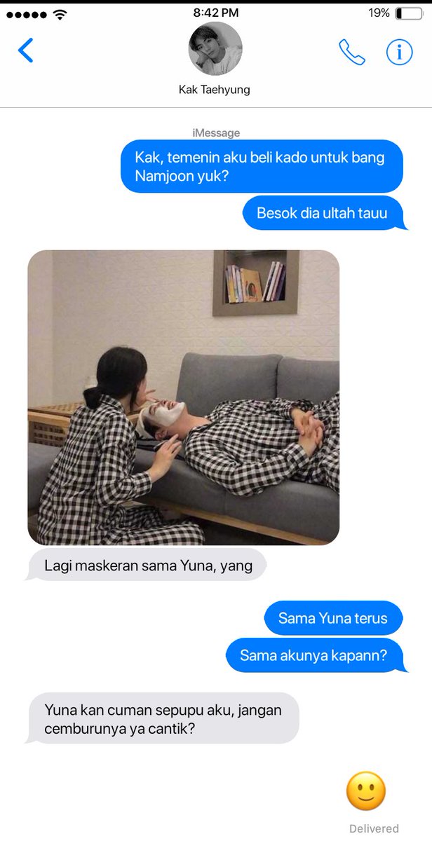 Bougenvilleas's tweet photo. Taekook three tweet AU

—Sepupu
"Dia cuman sepupu aku, yang. Kamu gak perlu cemburu."

⚠️ cheating , harsh word https://t.co/N43m5nWmFr