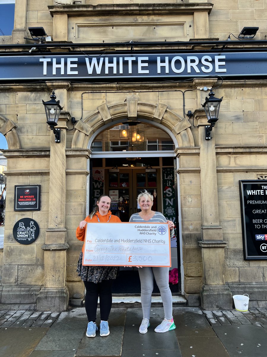 CHFTCharity's tweet image. The Children's Diabetes team arranged a Festive Party for all patients and families to attend🎄

We would like to say a special thanks to Gerry who fundraised £3,500 to go towards enhancing patient care on the Children's Diabetes Ward!

Read more - chftcharity.co.uk/latest-news/ar… 🧡