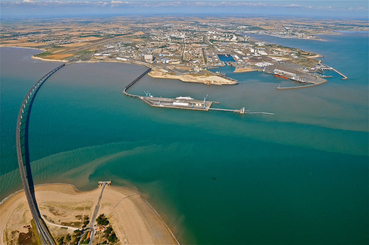 ReneMURATORE's tweet photo. Trafics fin novembre 2022 de PALR en cumul le tonnage sur cette période est en progression de 9 % par rapport à 2021 soit 8 934 k tonnes  contre 8 194 k tonnes en 2021. https://t.co/hJt5Qqzipu
