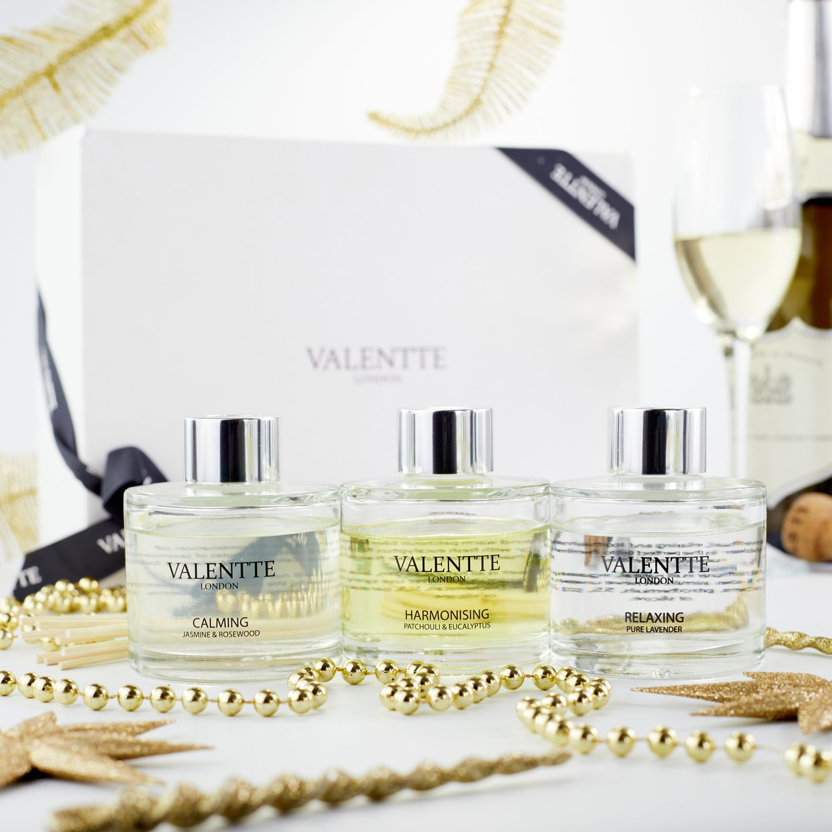 ValentteLondon's tweet photo. ✅Our January sale is here, and so are the incredible offers:
🌠Candle Bundle for £34 (was £102)
🌠Diffuser Bundle for £34 (was 102)
🌠Hand Wash Bundle for £33 (was £90)
🌠Best-selling Gift Box for £28 (was £88)

#january #sale #special #offer #valentte #gifting #giftboxes https://t.co/Dj8obsmtrz
