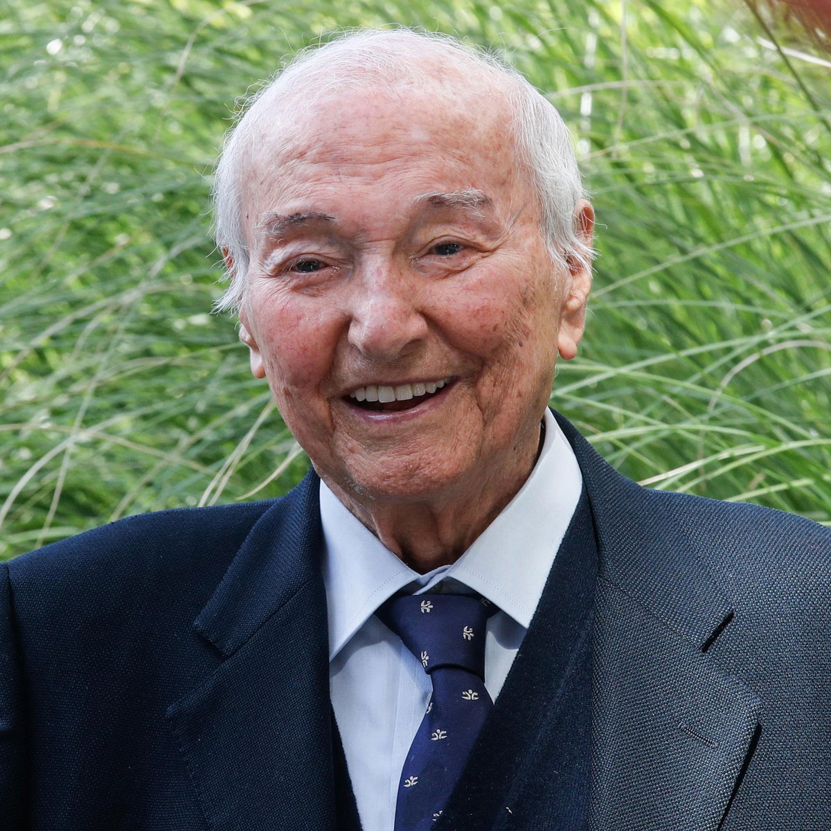 RaiRadio2's tweet photo. 94 anni fa nasceva Piero Angela 🌹 https://t.co/1yT1v1gcM1