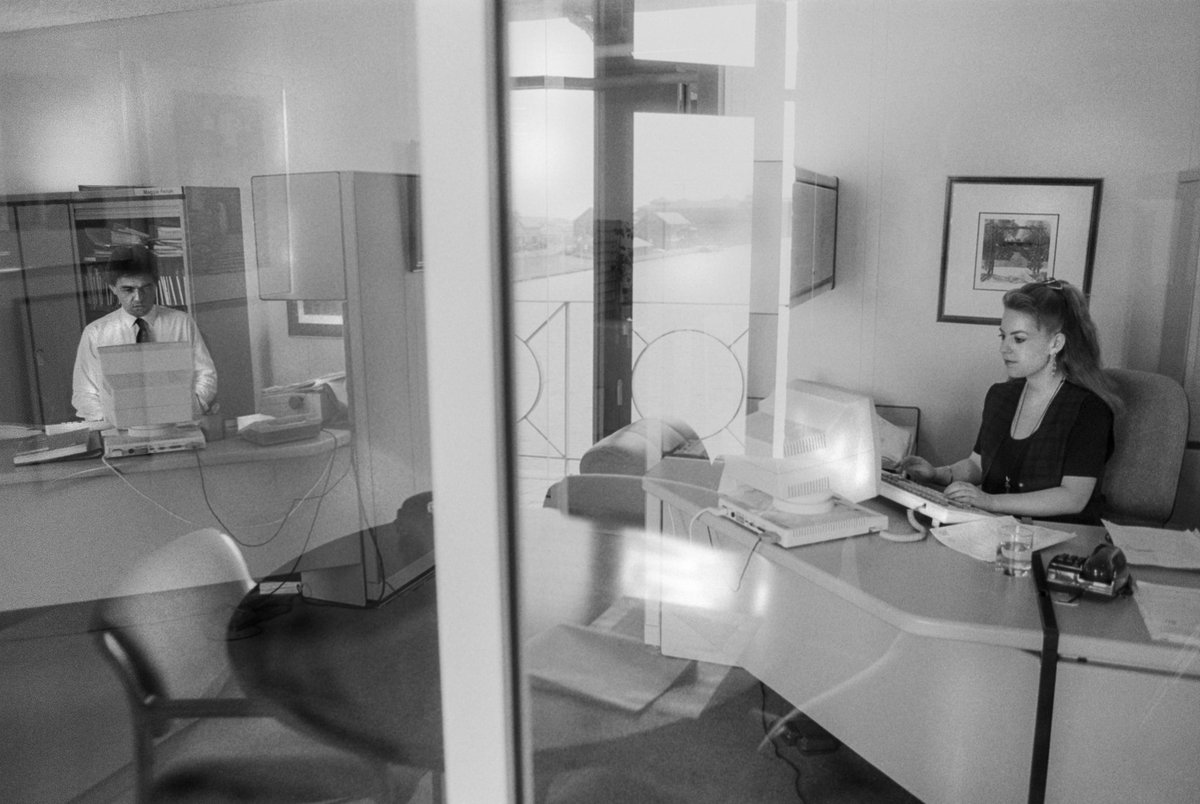 Cyfle ardderchog am swydd dwyieithog yn <a href="/Museum_Cardiff/">Amgueddfa Caerdydd</a> fel Swyddog Marchnata a Chyfathrebu. RT Pls!

bitly.ws/y7v7

Llun gan David Hurn, 1994.