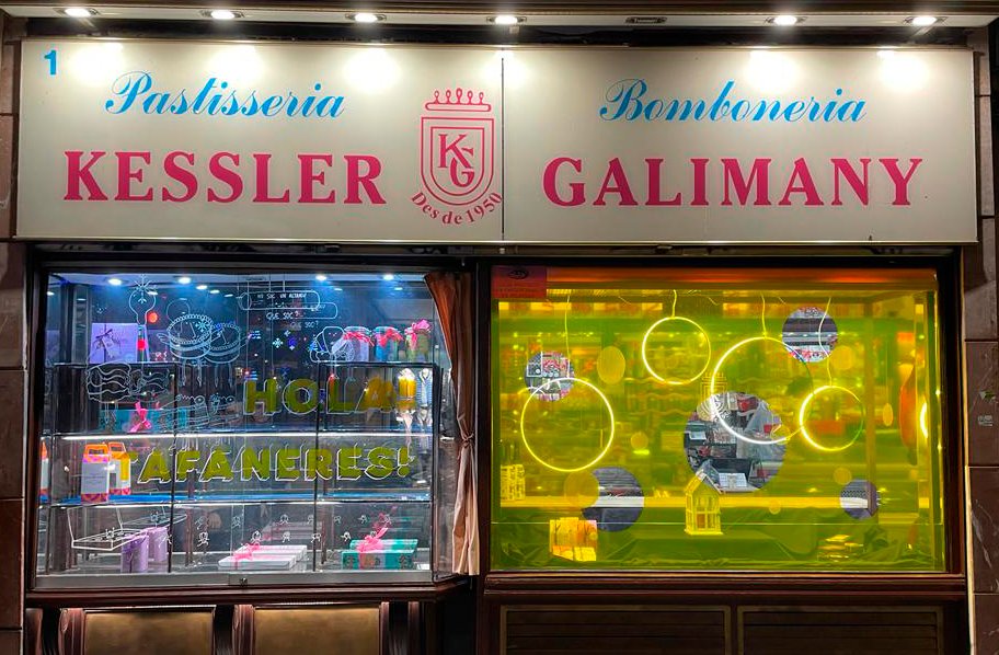 Decorado de la pastelería Kessler Galimany creado por alumnos de LABASAD