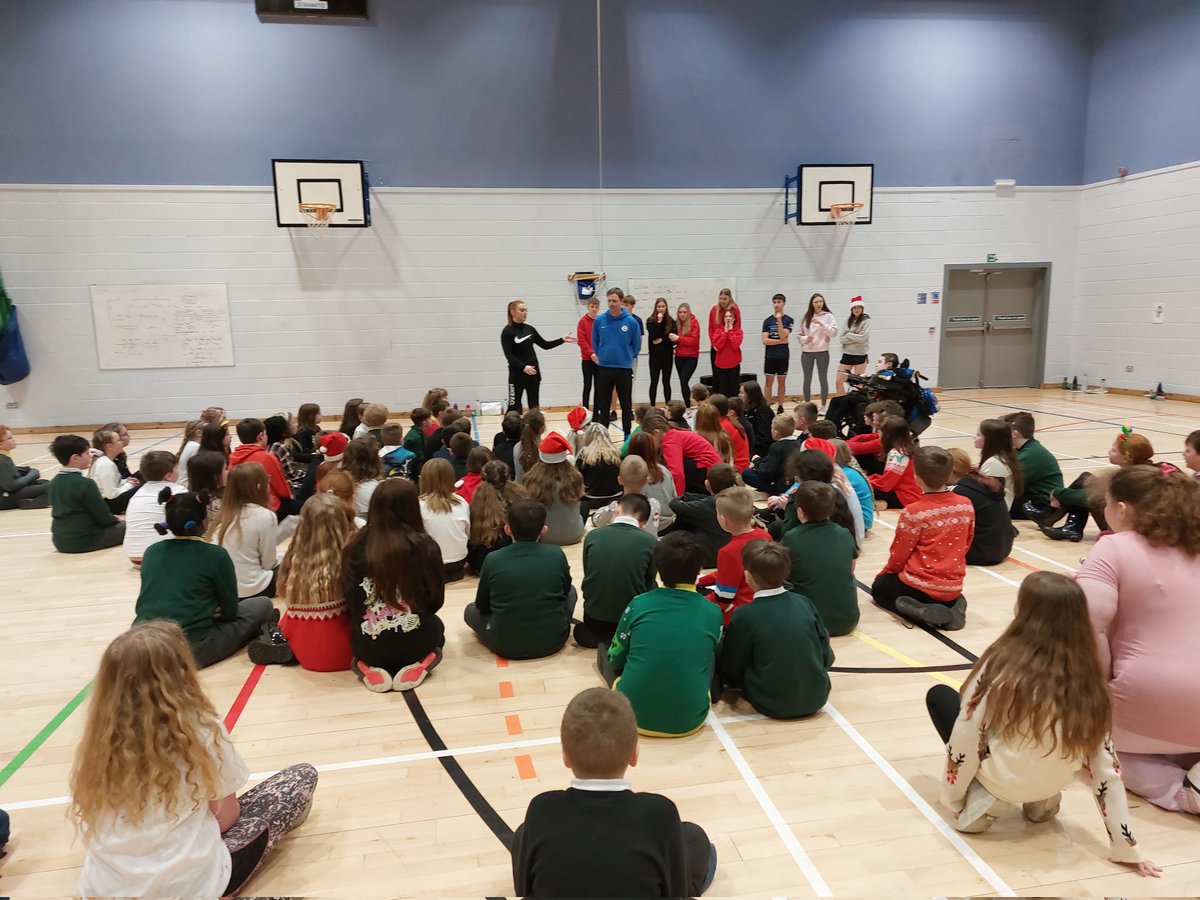 ActiveS_Deans's tweet photo. Fabulous fun at the @KnightsridgePr1 Play Leaders Christmas Ceilidh 🎄 😀 #scottishdance @MrPotterKPS @MrsMcLellanKPS https://t.co/nqFMqwOOP3