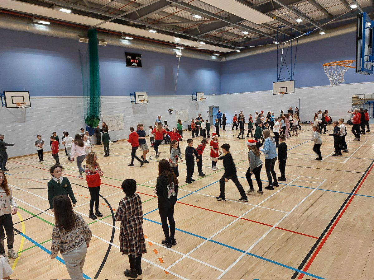 ActiveS_Deans's tweet photo. Fabulous fun at the @KnightsridgePr1 Play Leaders Christmas Ceilidh 🎄 😀 #scottishdance @MrPotterKPS @MrsMcLellanKPS https://t.co/nqFMqwOOP3