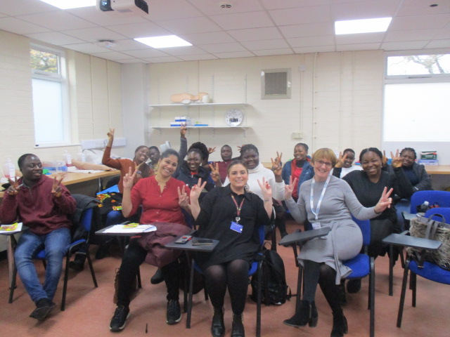 TeamQEH_SING's tweet photo. A big welcome to our last cohort here @TeamQEH and @EDI_QEHKL
Hope you have settled in well and your OSCE preparation is going well. Good luck
#OSCEprep #practicemakesperfect https://t.co/mKb07JGtZA