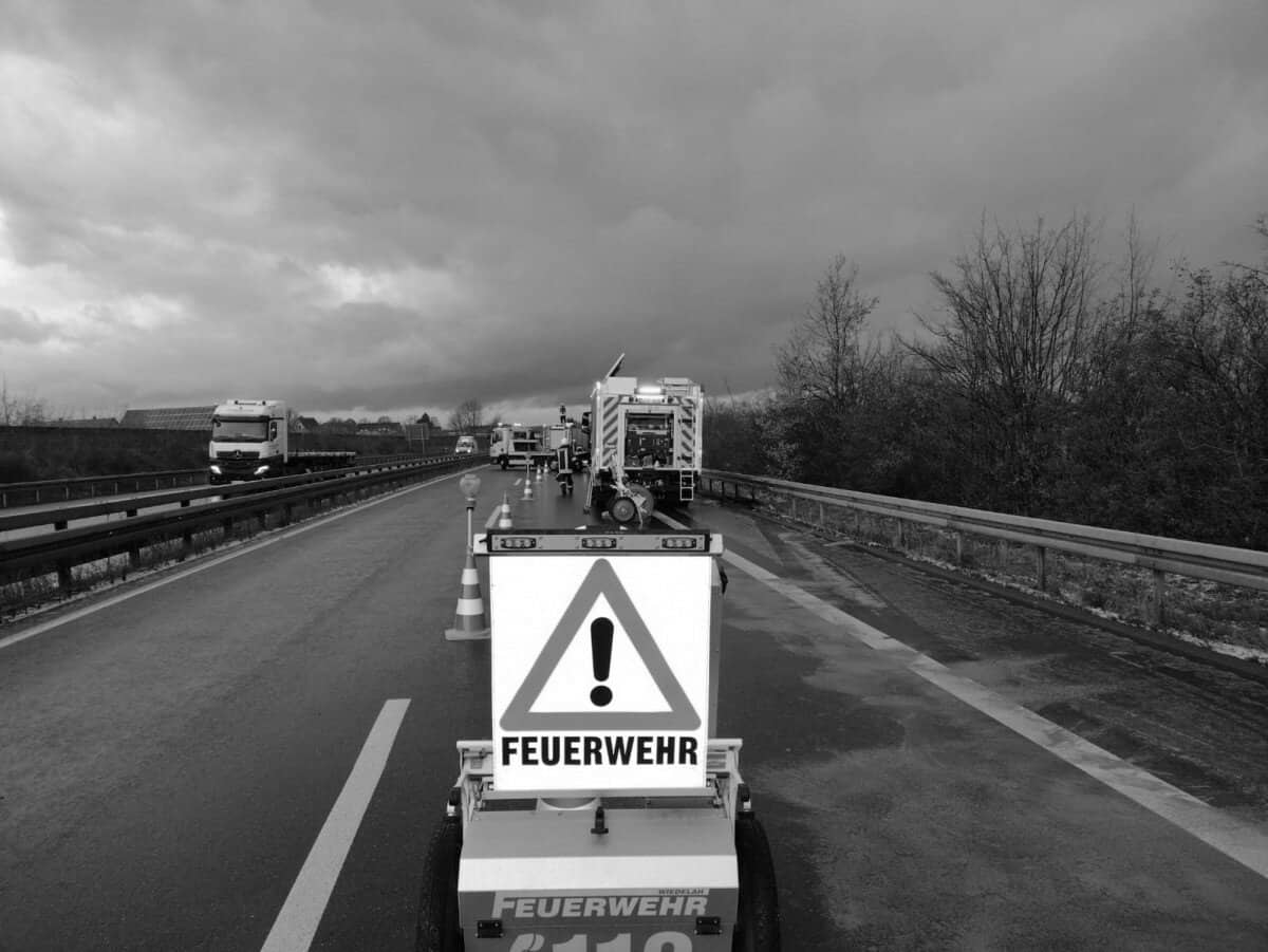 #Verkehrsunfall auf #Autobahn 

Beitragslink: is.gd/Ns8qiX

#Bundesautobahn #Aktuelles #Einsätze