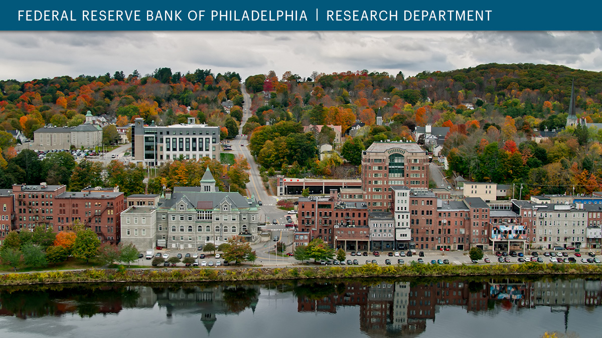 The Push of Big City Prices and the Pull of Small Town Amenities—<a href="/calhoonbrinkman/">Jeff Brinkman</a> and coauthors explore how location amenities have differentially driven population and price dynamics in small towns vs. big cities, focusing on the role of housing supply. bit.ly/3PLePoH