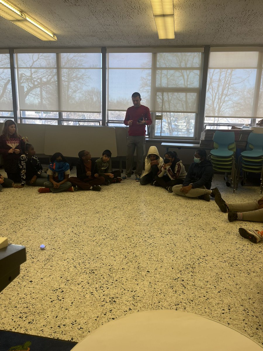 Time to share some holiday cheer! Thanks to <a href="/MrDeCarr/">Rick DeCarr, NBCT</a> for showing us this sphere-o! Hour of code was enjoyed by all 5th grade <a href="/KeaneElementary/">KEANE ELEMENTARY</a> students. Definitely some future coders in this class 🎮🕹️💻🤖 #schenectadyrising