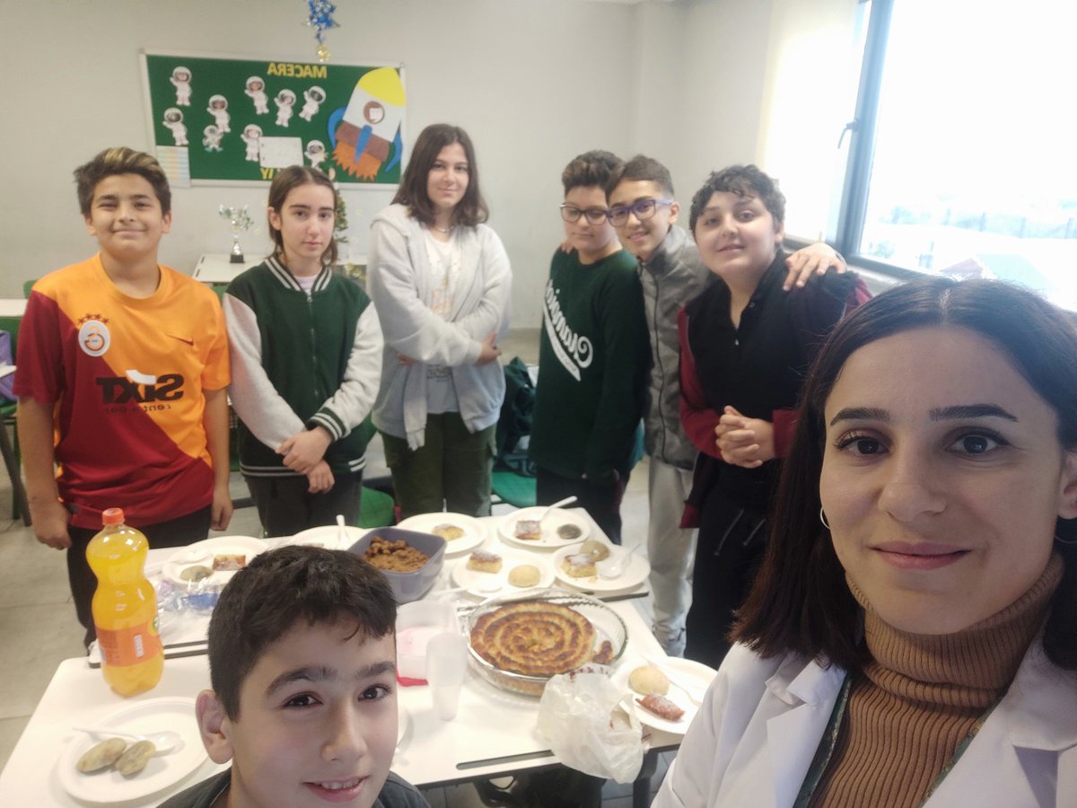 Kulüp Dersimizde Ege Bölgesine ait yemekleri yaparak afiyetle yedik. 😊 <a href="/cigdemkarakas16/">Çiğdem Karakaş</a>