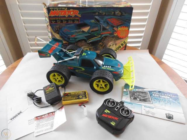 S3CTORMX's tweet image. Comienzo, les pedí el #Mutator de #TycoRC lo anunciaba Chabelo, a mi primo @Ismael_Naranjo_ si se lo trajeron 😂