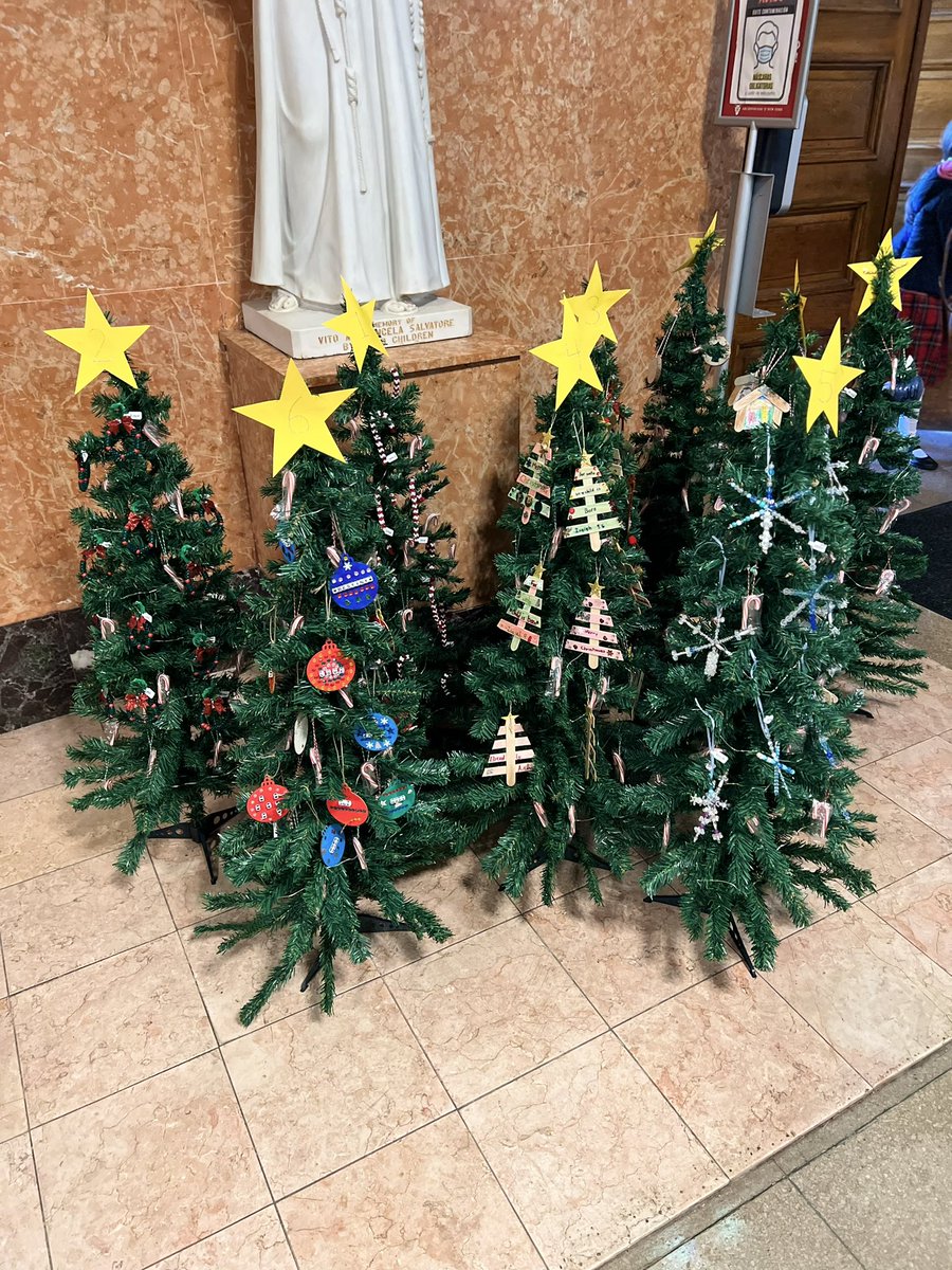 ICSBronx's tweet photo. Setting up for our Christmas show! All of handmade Christmas decorations are amazing!!!! https://t.co/Rkh0RaY2Br