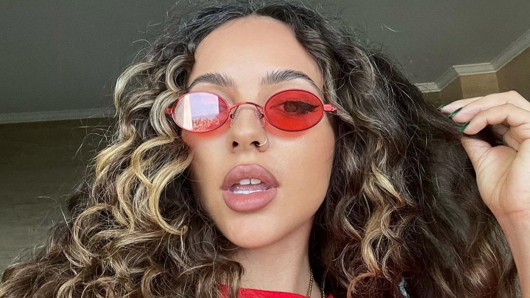 MTV's tweet image. Help me wish Jade Thirlwall the happiest birthday everrrrrr 💚 💫 💞