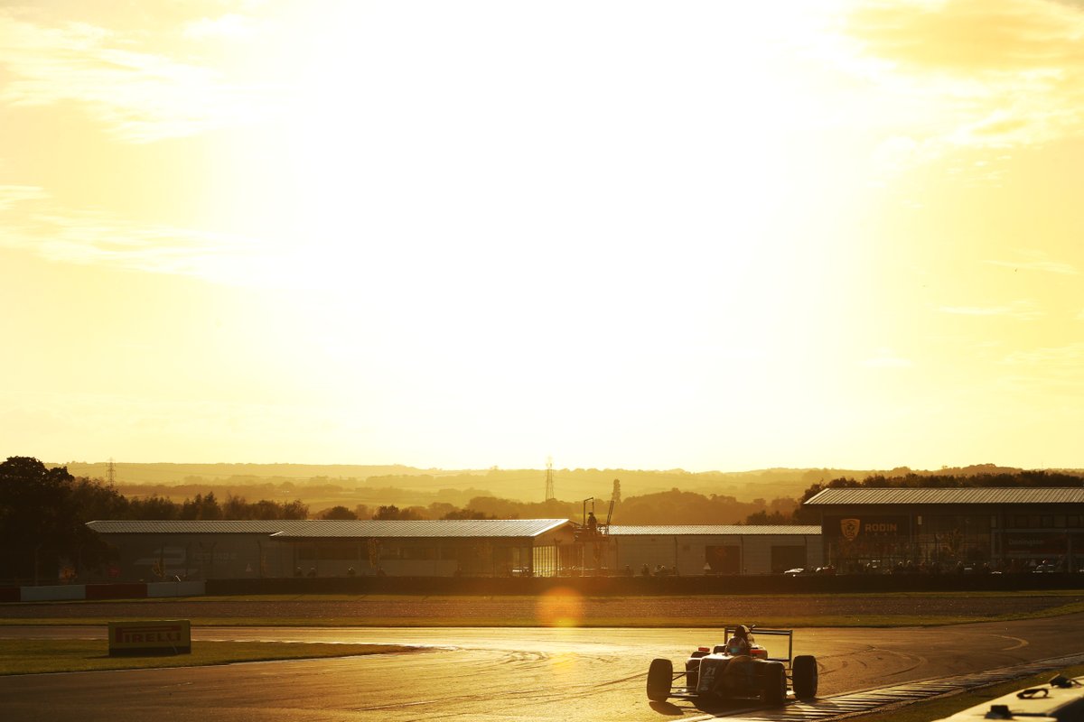 The sun has gone down on 2022, what a year. Bring on 2023!

📸 <a href="/JakobEbrey/">JEP</a>