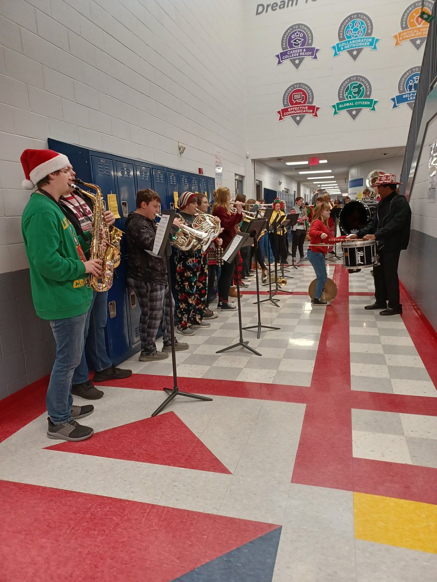 pritchwj's tweet photo. Kick off to holiday break, with some holiday music. We had a visit from Middletown High School band. 🎶🥁🎺 https://t.co/xr3CH4Tjhj