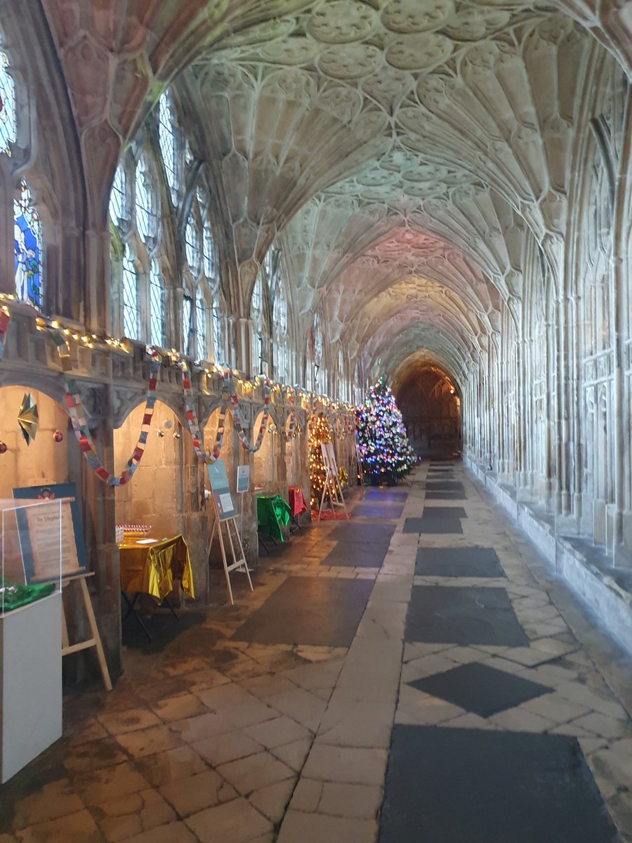 RJonTourUK's tweet image. Christmas at @GlosCathedral was beautiful, especially in the cloisters of Harry Potter/hogwarts fame.
My hometown cathedral is still one of my favourites, what's yours?
rjontour.com/gloucester-cat…
#traveltribe #travchat