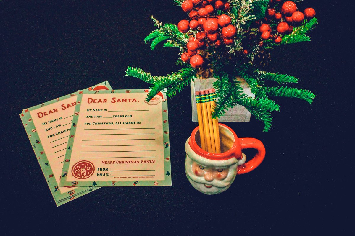 EnchantedNPole's tweet photo. Almost Christmas 😆 Experience the Christmas joy a couple days early at The Enchanted North Pole! ⛄️ 

Ticket are available at https://t.co/cSZ1yokWmX ❄️ https://t.co/bNRza8qZff