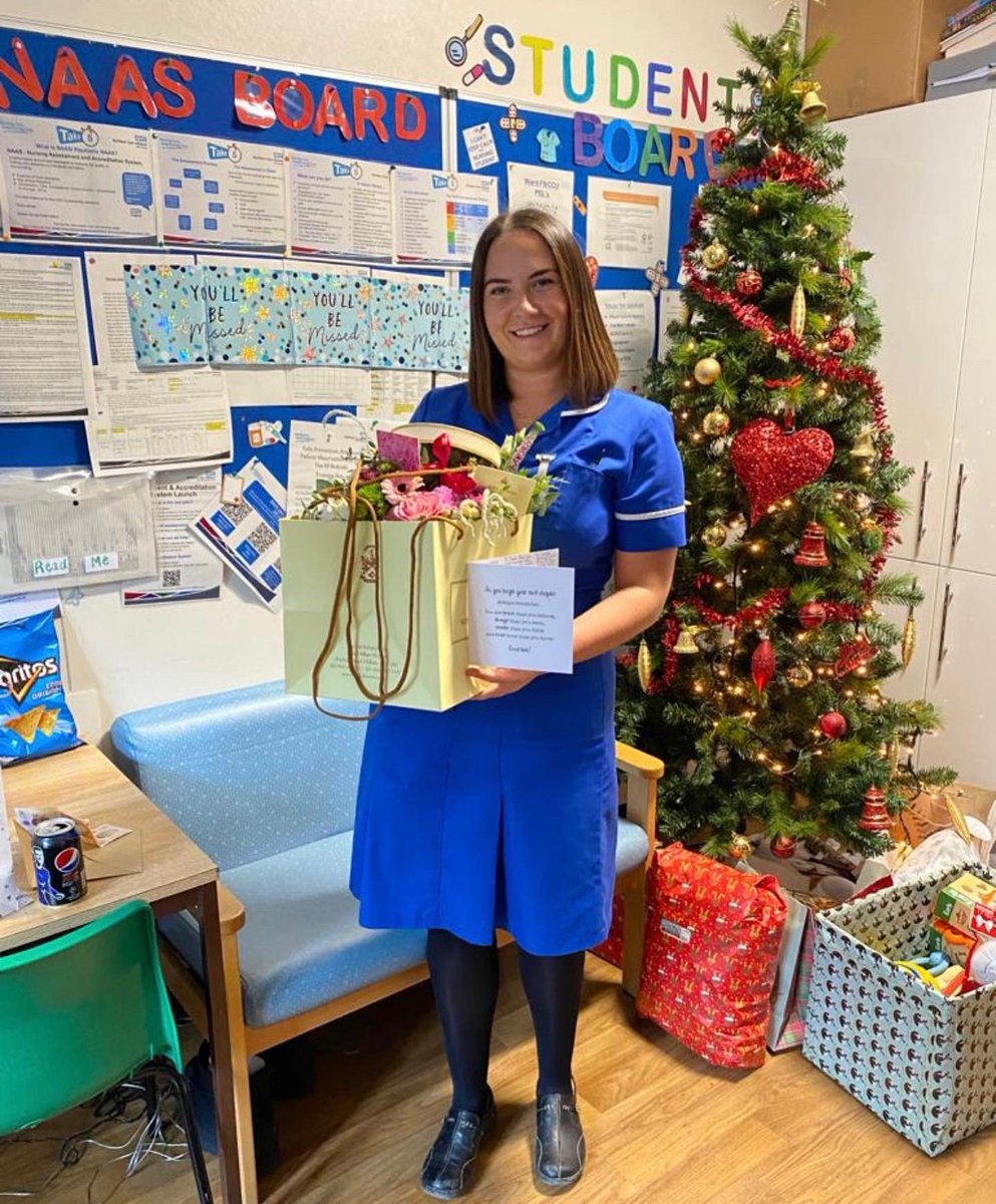 WardF8CCU's tweet photo. Last week F8 said goodbye to staff nurse Jade who is off on her travels to Australia 🇦🇺 Jade will be greatly missed by all the team but everyone wishes her all the best and that she has an amazing time 💙 https://t.co/OlsVGZCUJ0