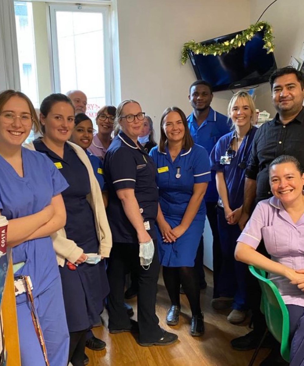 WardF8CCU's tweet photo. Last week F8 said goodbye to staff nurse Jade who is off on her travels to Australia 🇦🇺 Jade will be greatly missed by all the team but everyone wishes her all the best and that she has an amazing time 💙 https://t.co/OlsVGZCUJ0