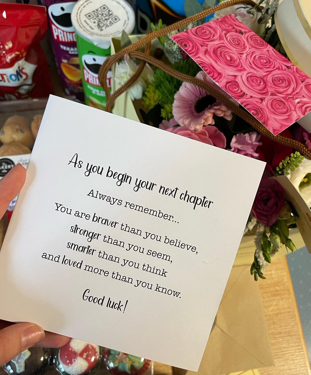 Last week F8 said goodbye to staff nurse Jade who is off on her travels to Australia 🇦🇺 Jade will be greatly missed by all the team but everyone wishes her all the best and that she has an amazing time 💙