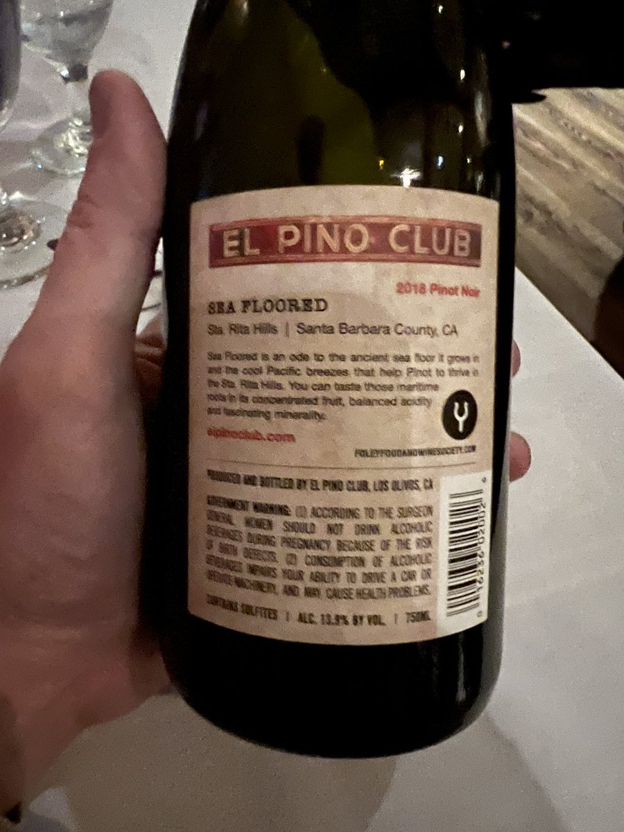 cccjoe's tweet photo. Last nights line up and a wonderful Pinot never had before El Pino Club Sea Floored just wonderful! @SteveKubota @rr_pirate @jwalkermobile @forkmespoonme @Friscokid49 @_drazzari @DivaVinophile @magee333 @SeagreenWench @ccatmpt @jamieoliver @winewankers @PinotAVA @smithstorywines https://t.co/CWBDZLI7Mr