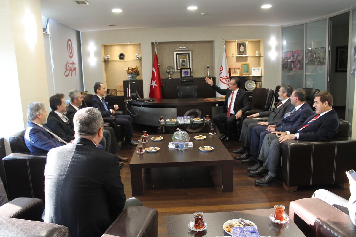 MehmedAltinoz's tweet photo. Dünyanın en büyük uluslararası #Bursa Tekstil Ticaret Merkezi #BUTTIM kompleksini Genel Başkanımız Sayın Dr. Fatih Erbakan bey ile ziyaret ettik. 
Başkan Sadık Şengül ve yönetimine ev sahipliğinden ötürü teşekkür ederiz. https://t.co/pbmvz0Pkqm