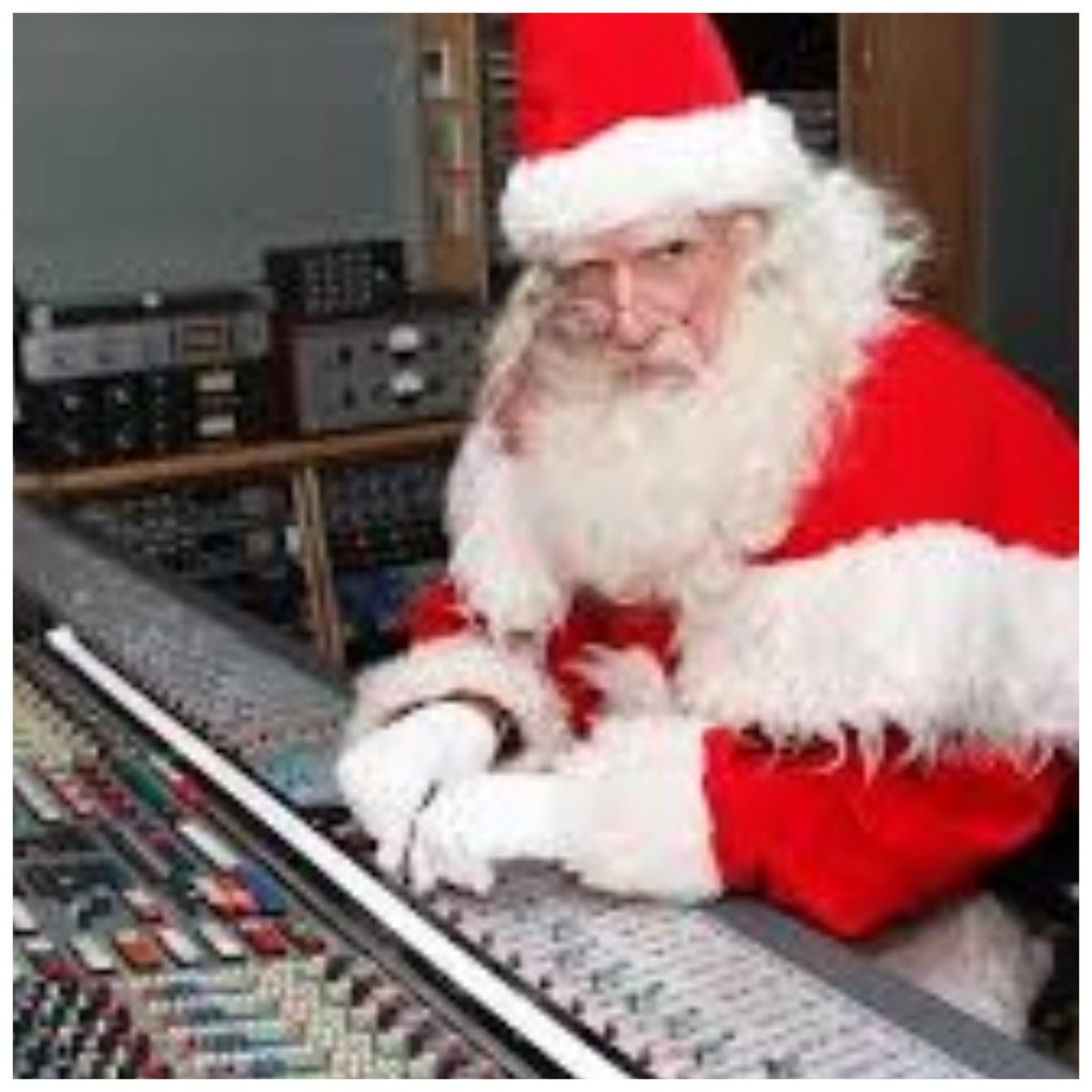 Element Studio tweet media